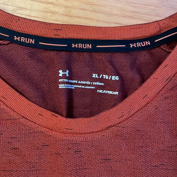 Under Armor Running Shirt - Picture 2 of 5